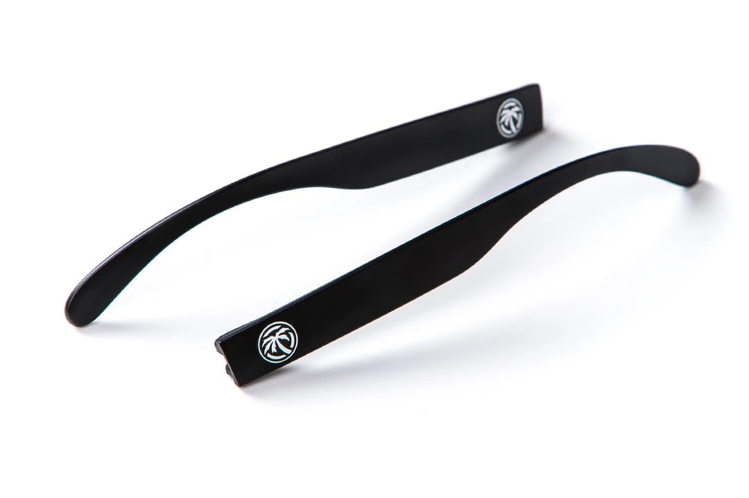 Arms: Black 1 Arms: Black