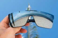 Quatro Sunglasses: SILVER 8 Quatro Sunglasses: SILVER -Heat Wave Visual silver beach